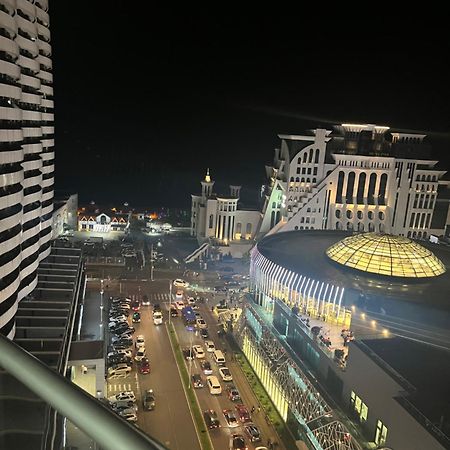 Aparthotel Orbi Plaza Tamara Batumi Exterior foto