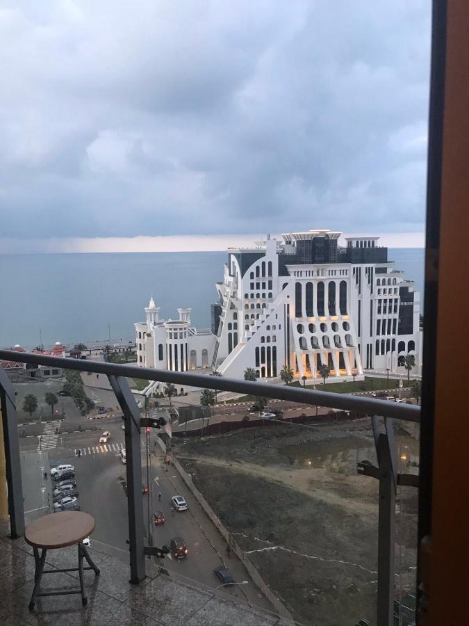 Aparthotel Orbi Plaza Tamara Batumi Exterior foto